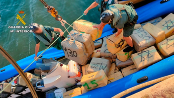 Incautan más de 1.300 kilos de hachís en la costa de Ayamonte