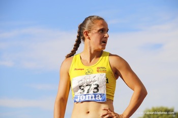 Sonia Molina pulveriza su marca de 60 metros lisos