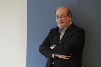 Hospitalizado el escritor Salman Rushdie tras ser apuñalado
