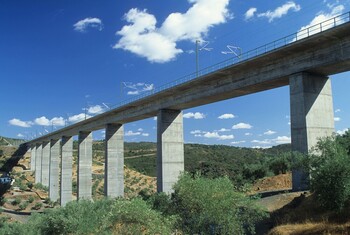 Adif acometerá obras en la línea AVE desde Yeles a Guadalmez