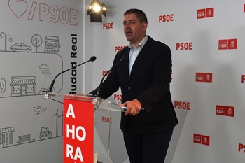 PSOE pide a PP que vote sí a bajadas de impuestos