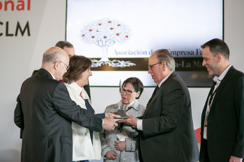 El Grupo Exojo de La Roda recibe el Premio de Empresa Familiar