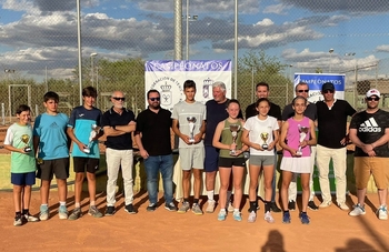 Los tenistas de la provincia dominan en Daimiel