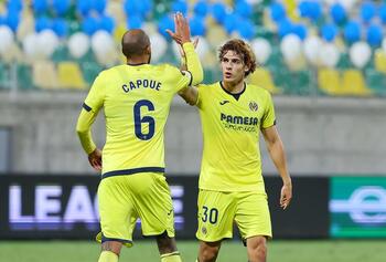 El Villarreal despierta a tiempo ante el Maccabi Haifa