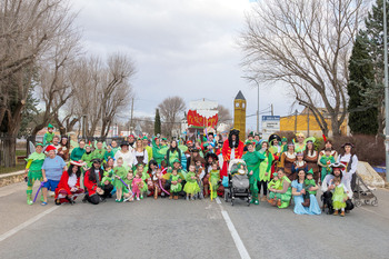 Los escolares brillan en el Desfile de Comparsas Infantiles