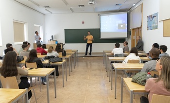 Repsol participa en una orientación laboral en la UCLM