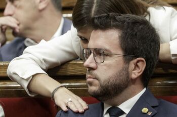 Aragonès presiona a Sánchez para lograr un referéndum