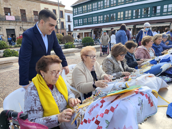 Almagro reúne a más de 200 encajeras de toda España