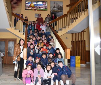 Los alumnos del 'Clara Campoamor' conocen el Ayuntamiento