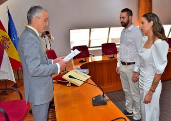 Miguel Ángel Ruiz oficia su primera boda como alcalde