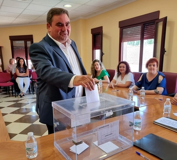 Palomo afronta su 6ª legislatura como alcalde de Carrizosa