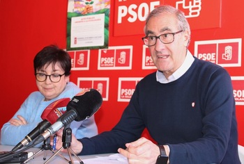 El PSOE homenajea a candidatos de la democracia en La Solana
