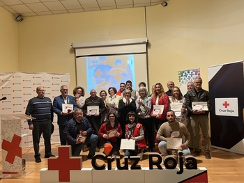 Cruz Roja reconoce en La Solana la labor de doce voluntarios