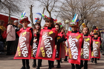 Charlie y la fábrica de chocolate ganan el Carnaval Infantil