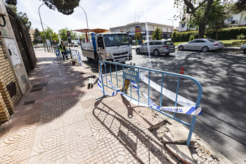 Susto en la ronda de la Mata provocado por un camión