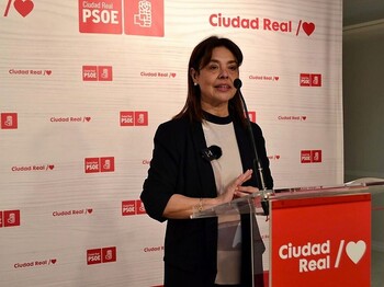 Pilar Zamora: 