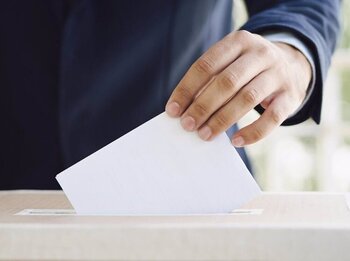 Una persona sorda participará en una mesa electoral