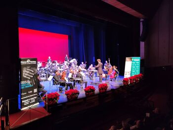 La Ofman brilla en su Gala de Navidad en el Teatro Quijano