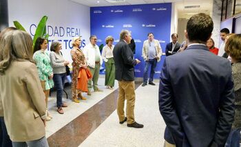 Cañizares inaugura la sede de campaña electoral