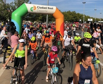 2.500 personas celebran el Día de la Bici en Ciudad Real