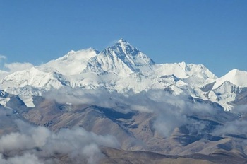 Se estrella un helicóptero con seis personas en el Everest