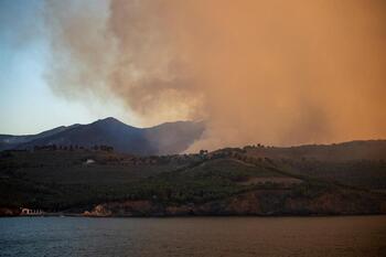 El incendio de Gerona ya afecta a 435 hectáreas