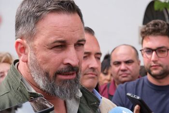 Abascal insiste en criticar al PP por ofrecer pactos al PSOE