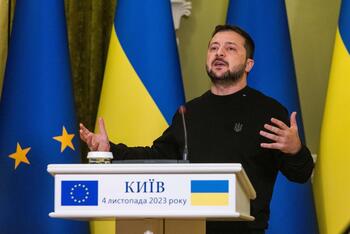 Bruselas pide abrir negociaciones de adhesión de Ucrania a la UE