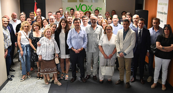 Vox se 'especializa' en seguridad y servicios sociales