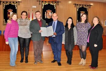 Ayuntamiento y El Progreso firman un convenio de colaboración
