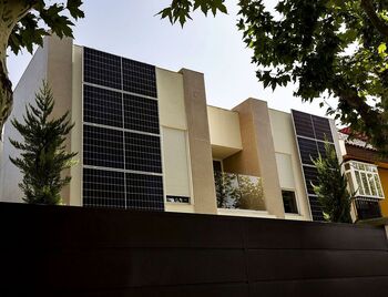 Más de 7.000 vecinos solicitan ayudas para placas solares