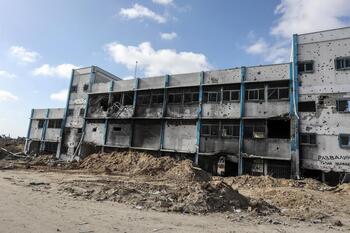Israel bombardea una escuela de la UNRWA en Gaza