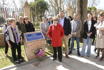 Una placa honra la memoria de Florencio Agudo, víctima del 11M