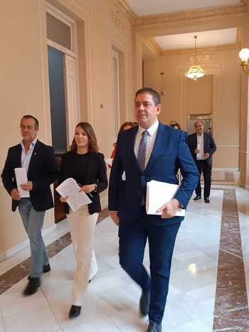 El PSOE denuncia recortes para las redes de abastecimiento