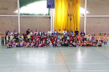 Las Miniolimpiadas de Argamasilla citan a 350 escolares