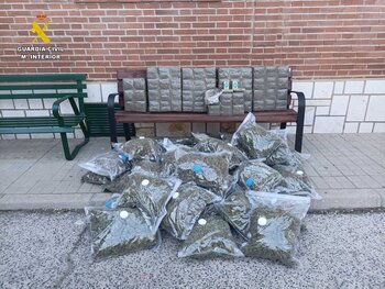 La Guardia Civil incauta más de 300 kilos de hachís en la A-4