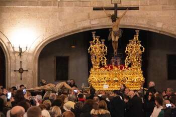 El viacrucis de la capital, dedicado a las vocaciones