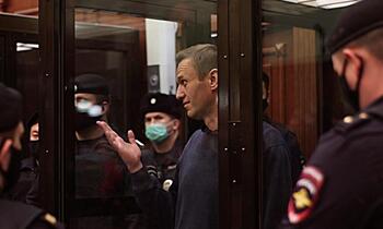 Muere en prisión el opositor ruso Alexéi Navalni