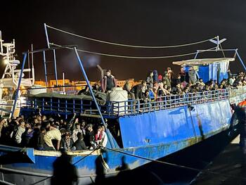 Nueve muertos tras el hundimiento de un barco cerca de Lampedusa