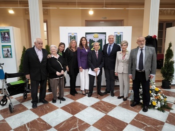 Emotivo homenaje a los mayores de 'Nosotros'