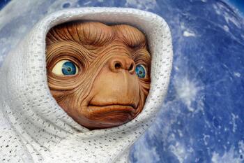 El regreso sorpresa de 'E.T.': Elliot y su amigo extraterrestre se
